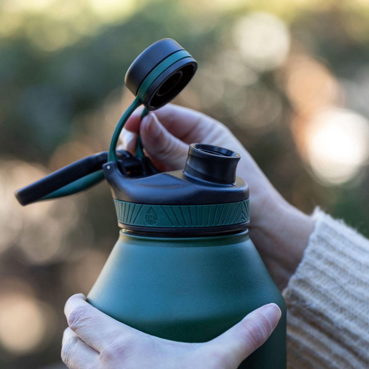 TAL Ranger Bouteille d'eau en acier inoxydable 1,8 l, Noir