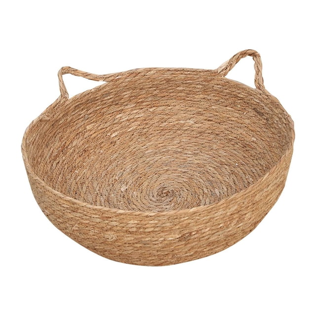 lionlar Cat Bed Basket Cat Scratch Board Weaving Pet Cat Bed Rattan Cat Sleeping 45cmx15cm. A round, woven rattan cat bed with a natural straw texture, featuring a spacious design and two integrated handles for easy portability. The bed measures 45cm in diameter and 15cm in height, offering ample space for cats to lounge, stretch, and scratch. Suitable for use in all seasons, it provides a comfortable and breathable resting spot for indoor cats while also serving as a scratch-resistant surface to satisfy scratching instincts.