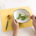 thumbnail image 2 of Ensemble de Table de Cuisine Moderne pour 4 Ensemble de Table à Manger Rond 4 Pcs Ensemble de Table à Manger en Verre 6 Napperons de Table Basse Ensemble Napperons Rigides Ronds 40*30 cm Couleur Morandi Style Napperon en Silicone pour Enfants Silicone, 2 of 4