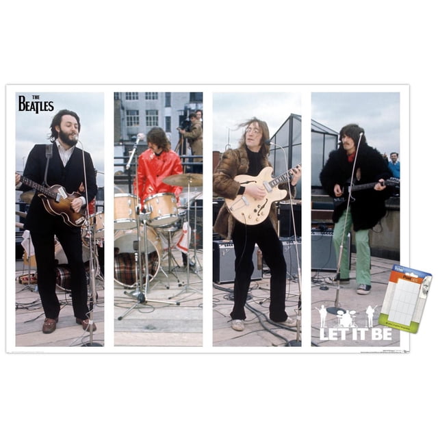 Affiche Murale The Beatles Let It Be Bars Mettant en Vedette Quatre Panneaux Verticaux du Groupe Se Performant sur un Toit, Incluant un Bassiste en Complet Noir avec une Guitare sunburst, un Batteur en Veste Rouge derrière une Batterie, un Guitariste en Manteau de Fourrure Brun Jouant une Guitare Électrique Crème, et un Guitariste en Manteau de Fourrure Noir avec Pantalon Vert Jouant une Guitare Électrique Noire, Encadrée comme art Mural avec le logo Let It Be et des silhouettes en Bas à Droite.