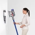 thumbnail image 2 of Aspirateur sans fil Dyson V7 Complete, 2 of 7