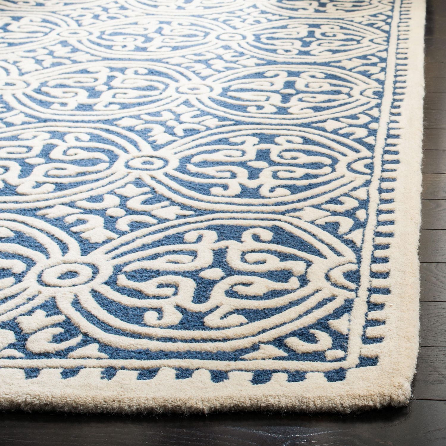 SAFAVIEH Cambridge Leslie Geometric Area Rug