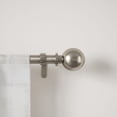 thumbnail image 5 of Umbra Bolas - Tringle à rideaux ajustable de 25 mm de diamètre, 5 of 5
