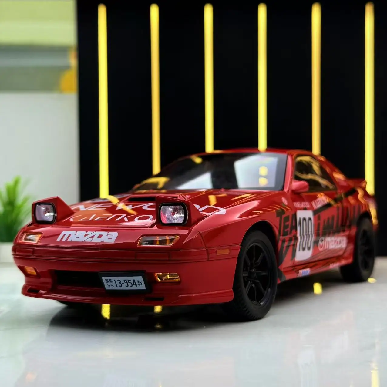 Modèle de Voiture en Alliage 1:24 Mazda RX7-FC Édition à Tirer Jouet Électrique Modèle de Voiture Avancé Objets de Collection en Boîte Rouge