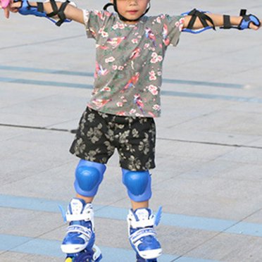 Children's Illuminating Inline Skates Adjustable Inline Skates with Light Up Wheels Outdoor and Indoor Roller Skates for Kids Boys Girls