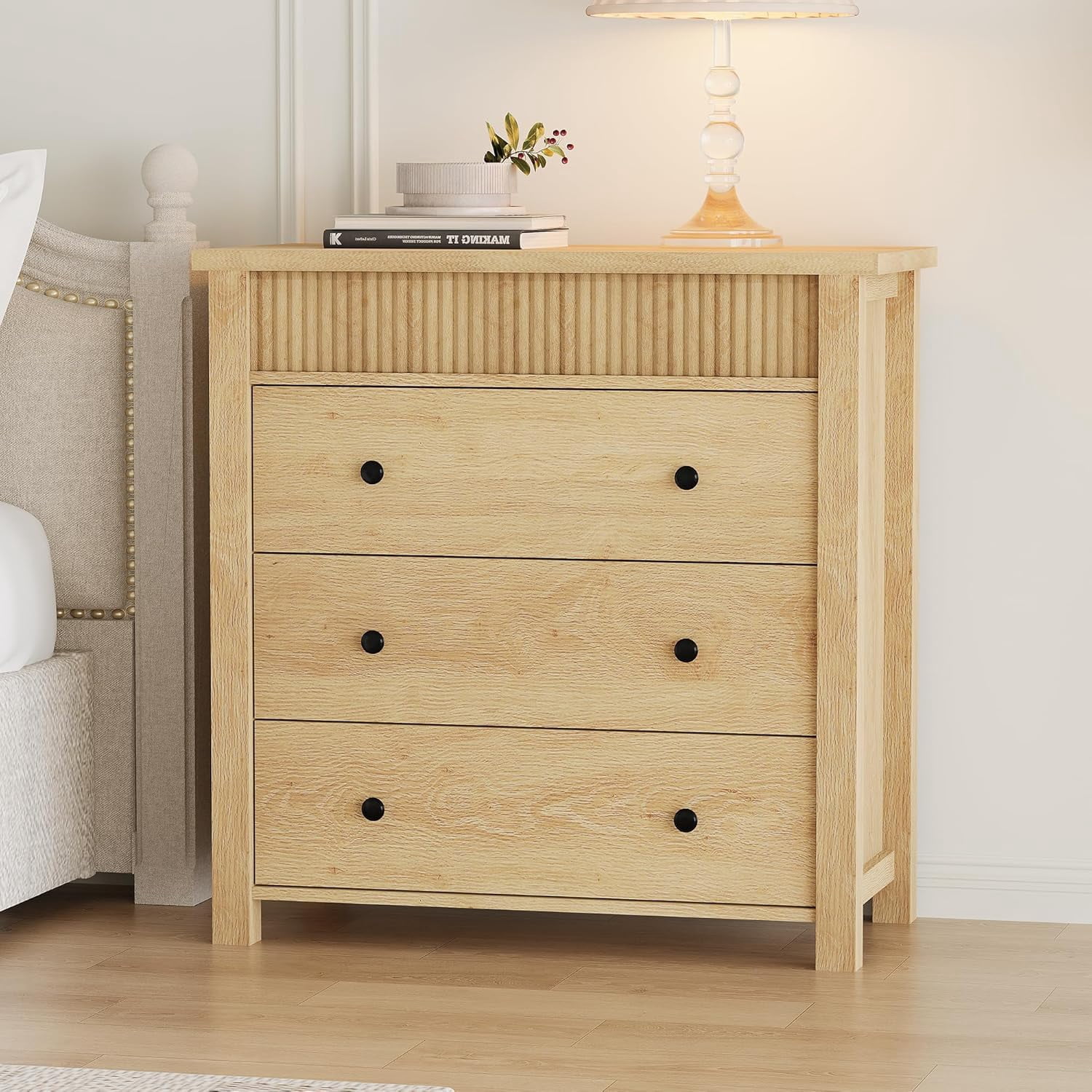 3 Drawer Dresser, Modern Fluted Nightstand, Wooden Chest of Drawers, Storage End Table Organizer for Bedroom, Living Room, Hallway, Natural Oak