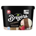 thumbnail image 3 of Crème Glacée faite avec de la crème fraîche, de vraies fraises, des gousses de vanille et du cacao riche Breyers Style Crèmerie Napolitaine lait et crème 100 % canadiens 1,41 L 1.41 L, 3 of 9