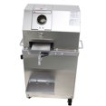thumbnail image 3 of Electric Sugar Cane Ginger Press Juicer Sugarcane Juice Extractor Squeezer with Open Lid and Wheels 110V 660lbs/h 3-Roller, 3 of 9