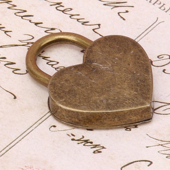 Herwey 2 Sets Heart Lock Metal Vintage Padlock Household Craft Supplies with Keys 30x39mm,Key Lock,Padlock