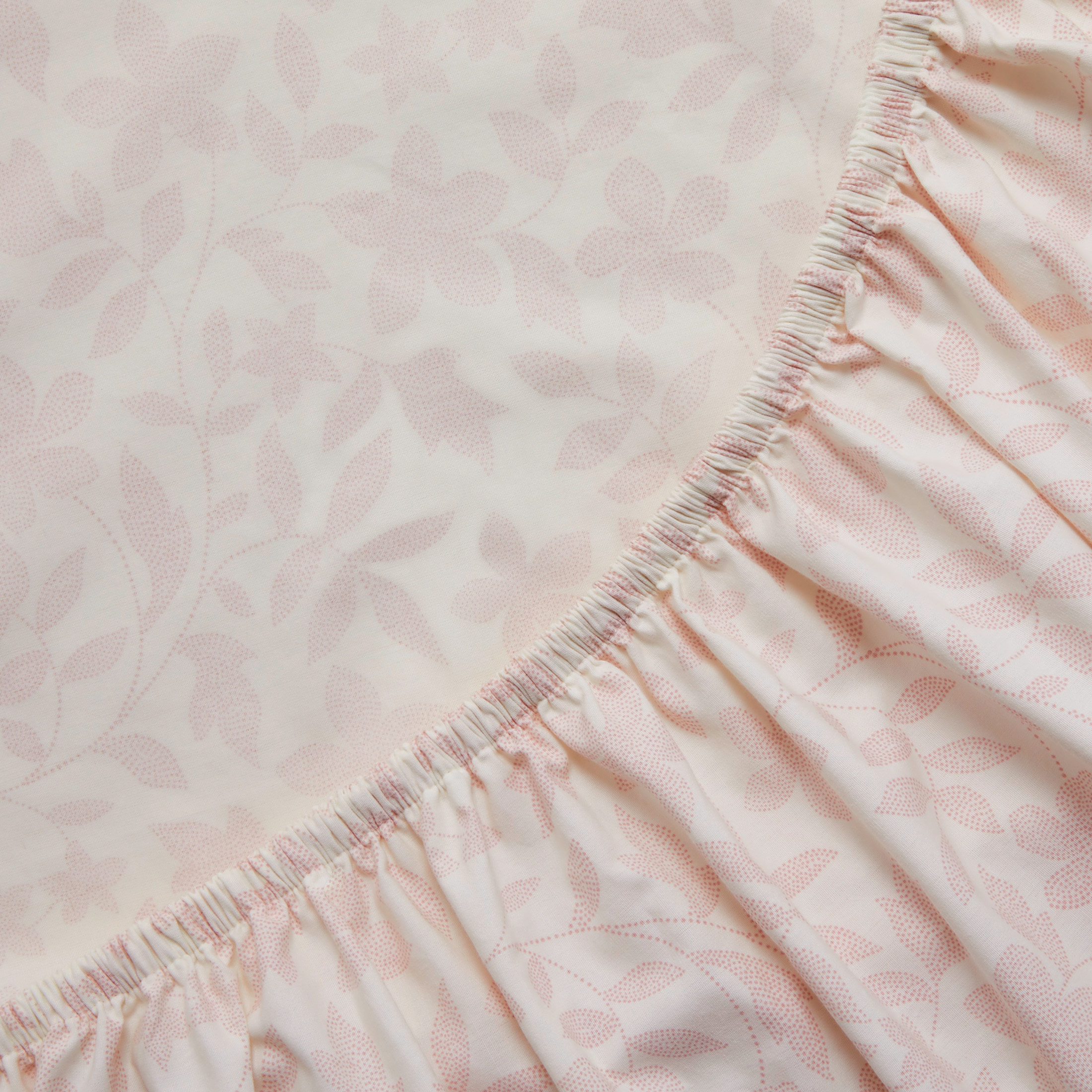 Parure de lit 4 pièces Mainstays en mélange de coton 300 nombre de fils à motif floral et CVC, pour lit double (adulte)