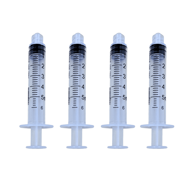 Elimedical Veterinary Syringe Without Needle, Luer Lock 6cc 100pcs/box. The image displays four transparent syringes with bold, easy-to-read measurement markings and a luer lock design. Made of durable, non-toxic, latex-free plastic, these syringes are ideal for veterinary medicine, liquid feeding, and laboratory use.