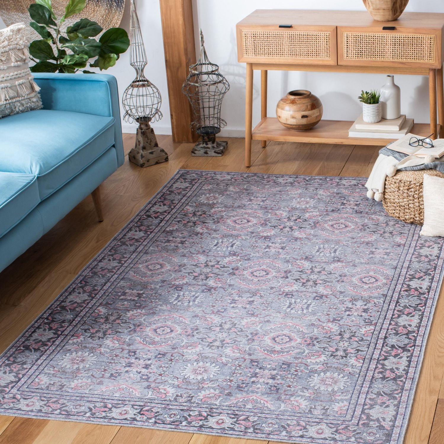 SAFAVIEH Serapi Amable Oriental Area Rug