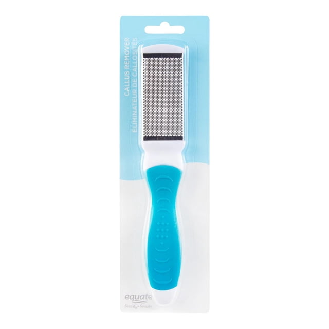 Equate Beauty Callus Dissolvant avec une surface de Classement Rectangulaire en Métal et une Poignée Ergonomique en Caoutchouc Bleu, Emballé en Emballage blister Transparent avec Endos Bleu Pâle et Blanc, Conçu pour le Soin des Pieds et le Retrait du Maïs.