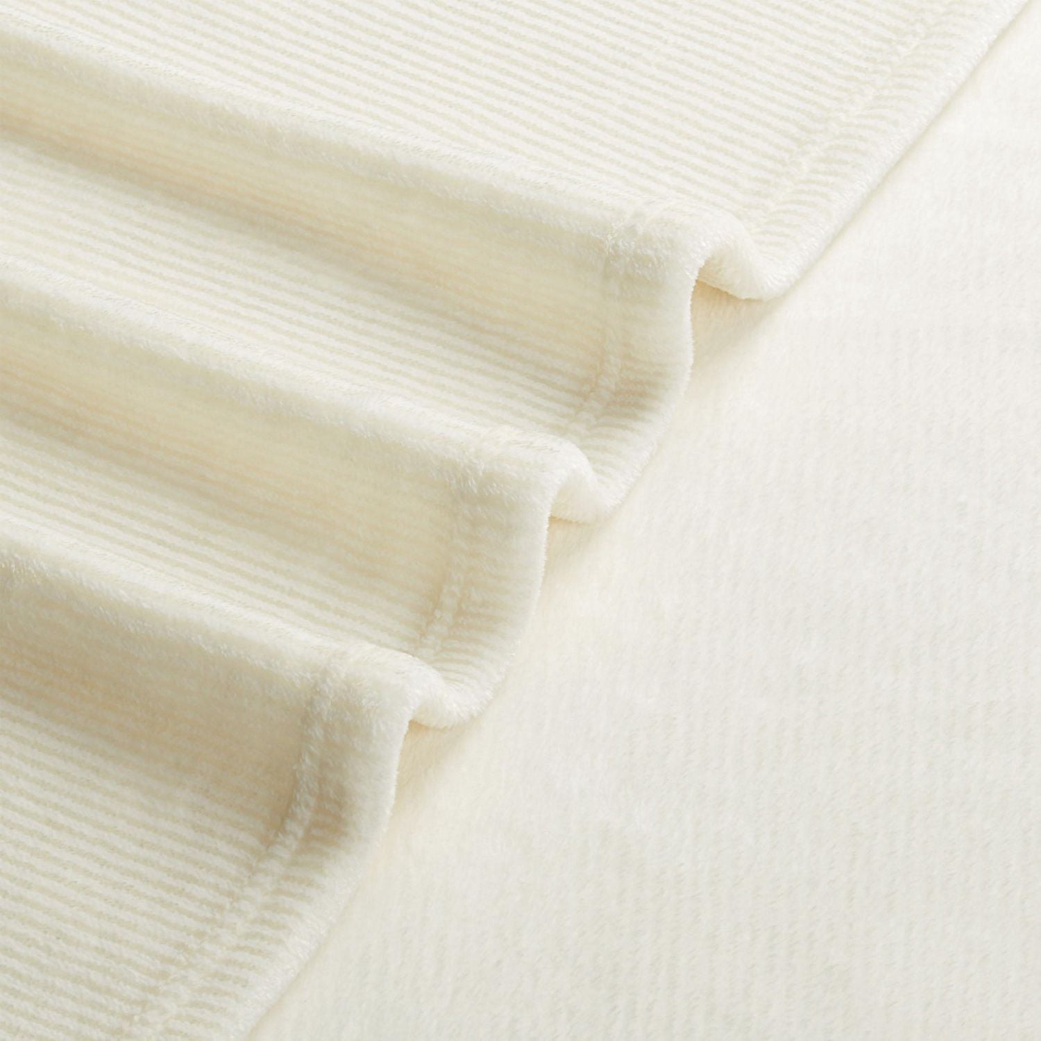 Couverture en peluche luxueuse HOMETRENDS