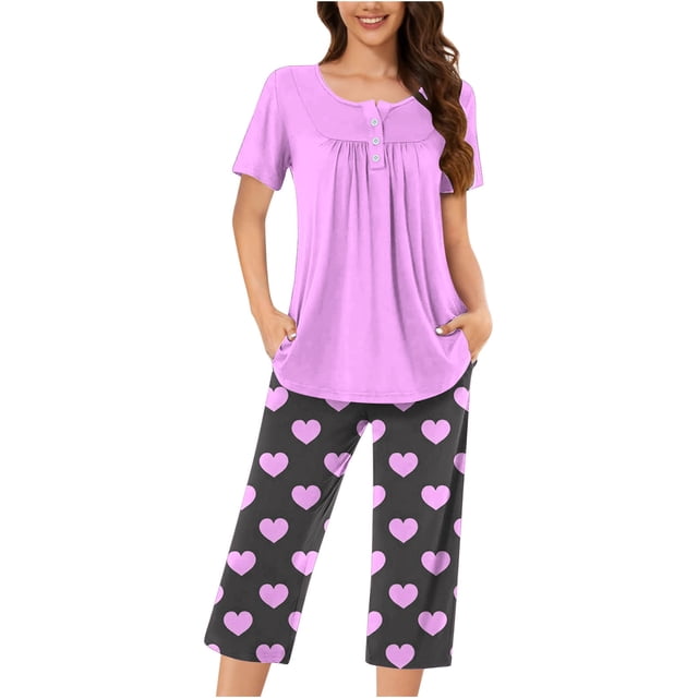 Timegard Ensembles Lounge pour Femmes Col Rond Manches Courtes Haut Plissé Pantalon Capri à Imprimé avec Poches Tenues de Pyjama Confortables