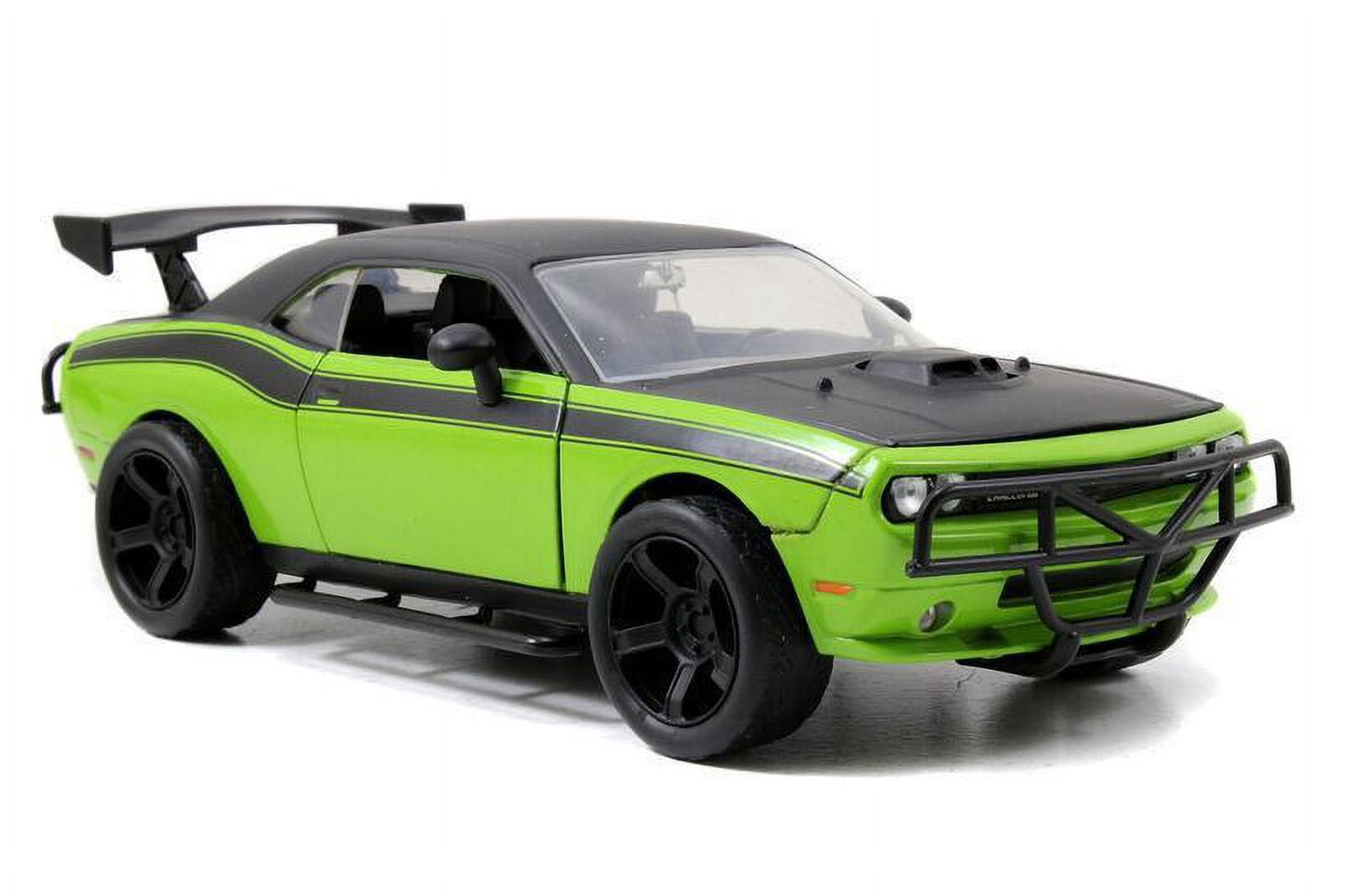 01:24 DES MÉTAUX FF 2008 DODGE CHALLENGER