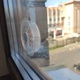 thumbnail image 4 of Thermomètre d'Extérieur à Cadran Rond Adhésif Transparent pour Patio, Mur et Fenêtre, 4 of 6