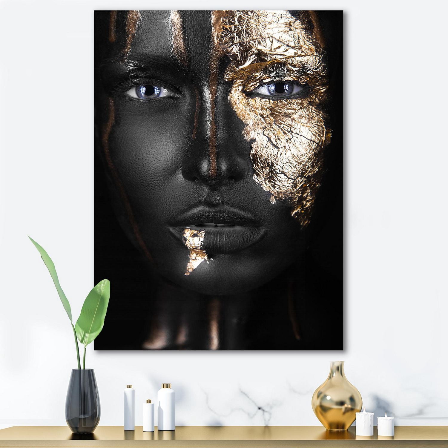 Designart Portrait d'une fille afro-américaine avec du maquillage doré Art mural sur toile