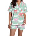 thumbnail image 1 of Pyjama pour Femmes en Satin Imprimé Graphique, Mignon, Tenue de Nuit, Boutons, Hauts à Manches Courtes, Ensembles de Shorts, 1 of 5