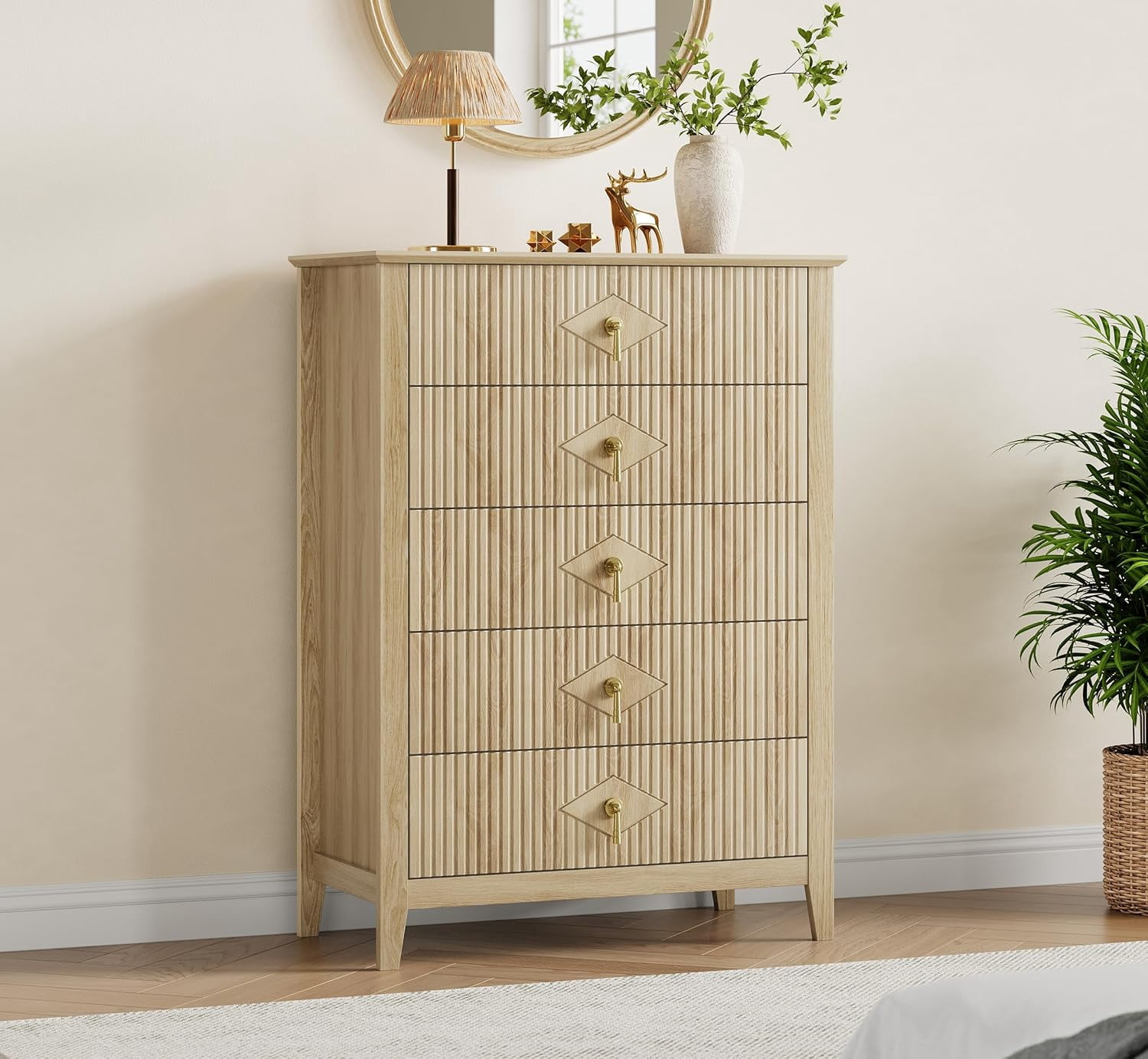 Dresser for Bedroom with 5 Drawers, 32 in Wide Modern Chest of Drawers with Metal Handle, Dresser TV Stand, Wood Drawer Organizer for Bedroom, Living Room, Hallway