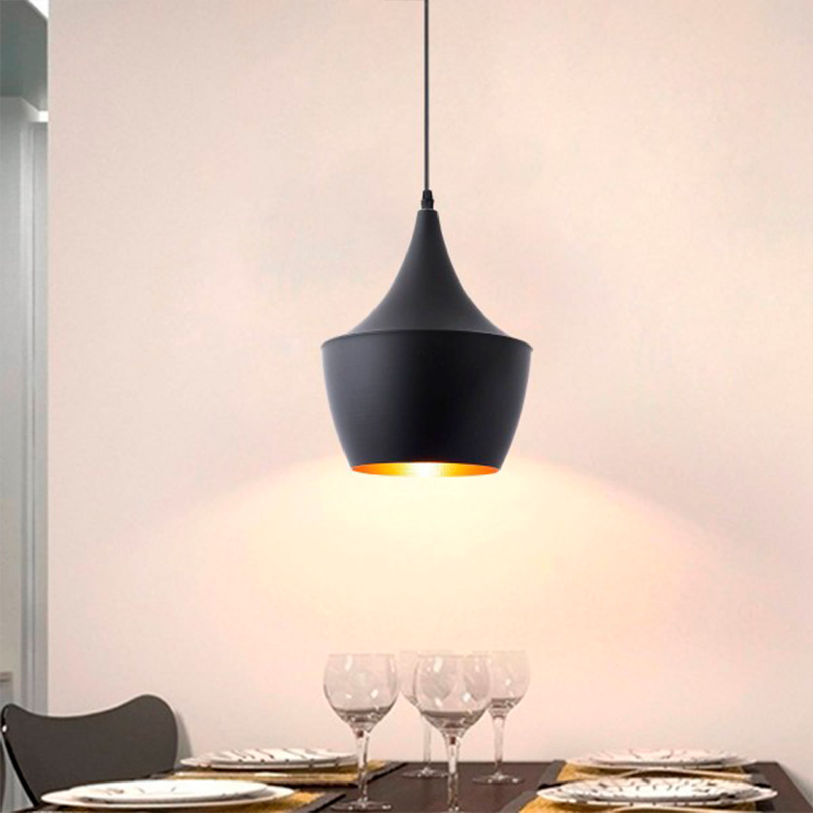 Heavenly Collections | Suspension Larme Moderne - Plafonnier Suspendu Noir Mat Style Mid-Century - Lustre Goutte Contemporain avec Intérieur en Feuille d'Or Martelée
