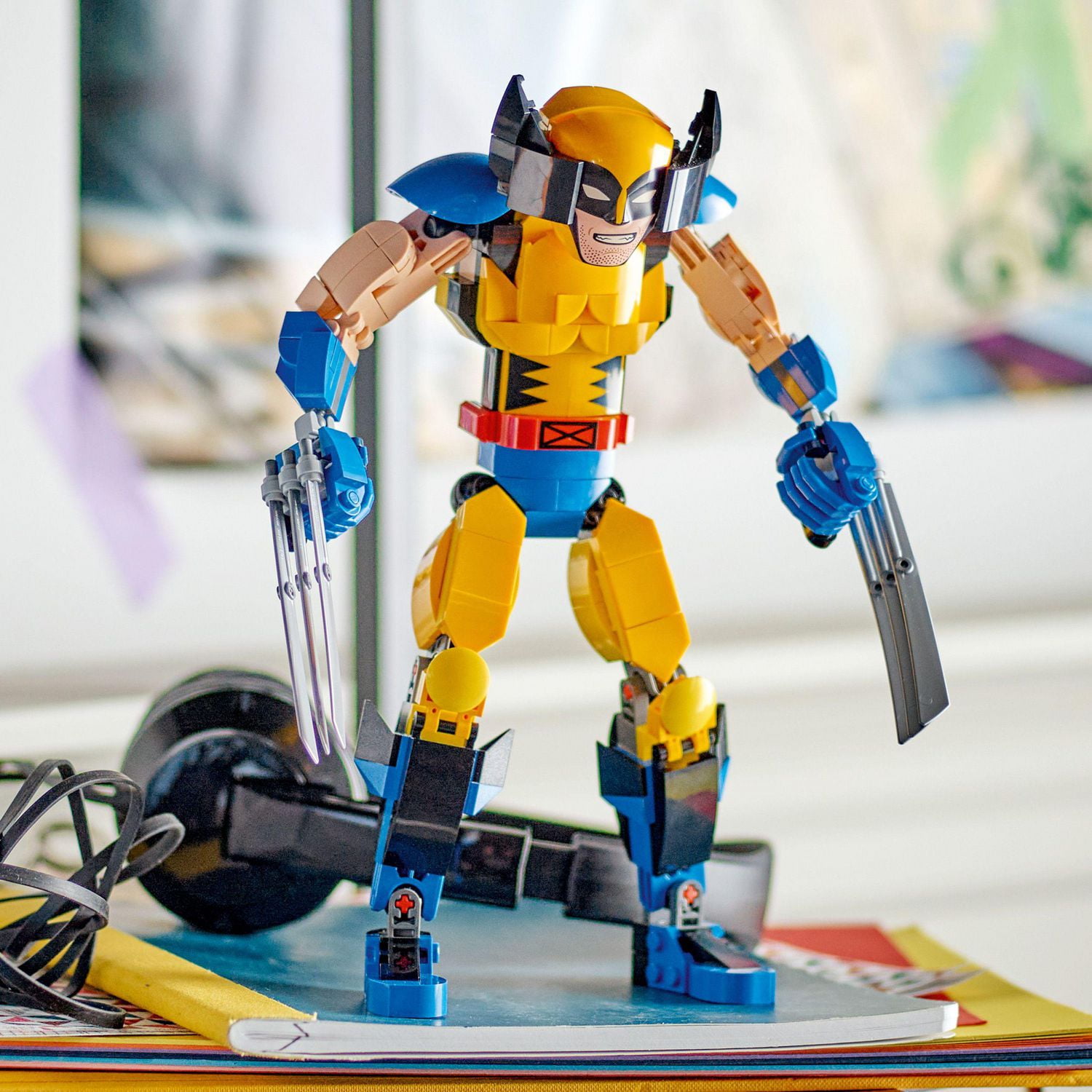 LEGO Marvel La figurine à construire de Wolverine 76257 Ensemble de jeu de construction (327 pièces)