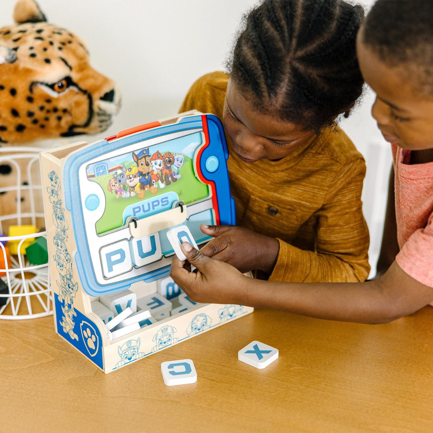 Melissa & Doug PAW Patrol PP Plateau de jeu de chiots Regarde et épelle