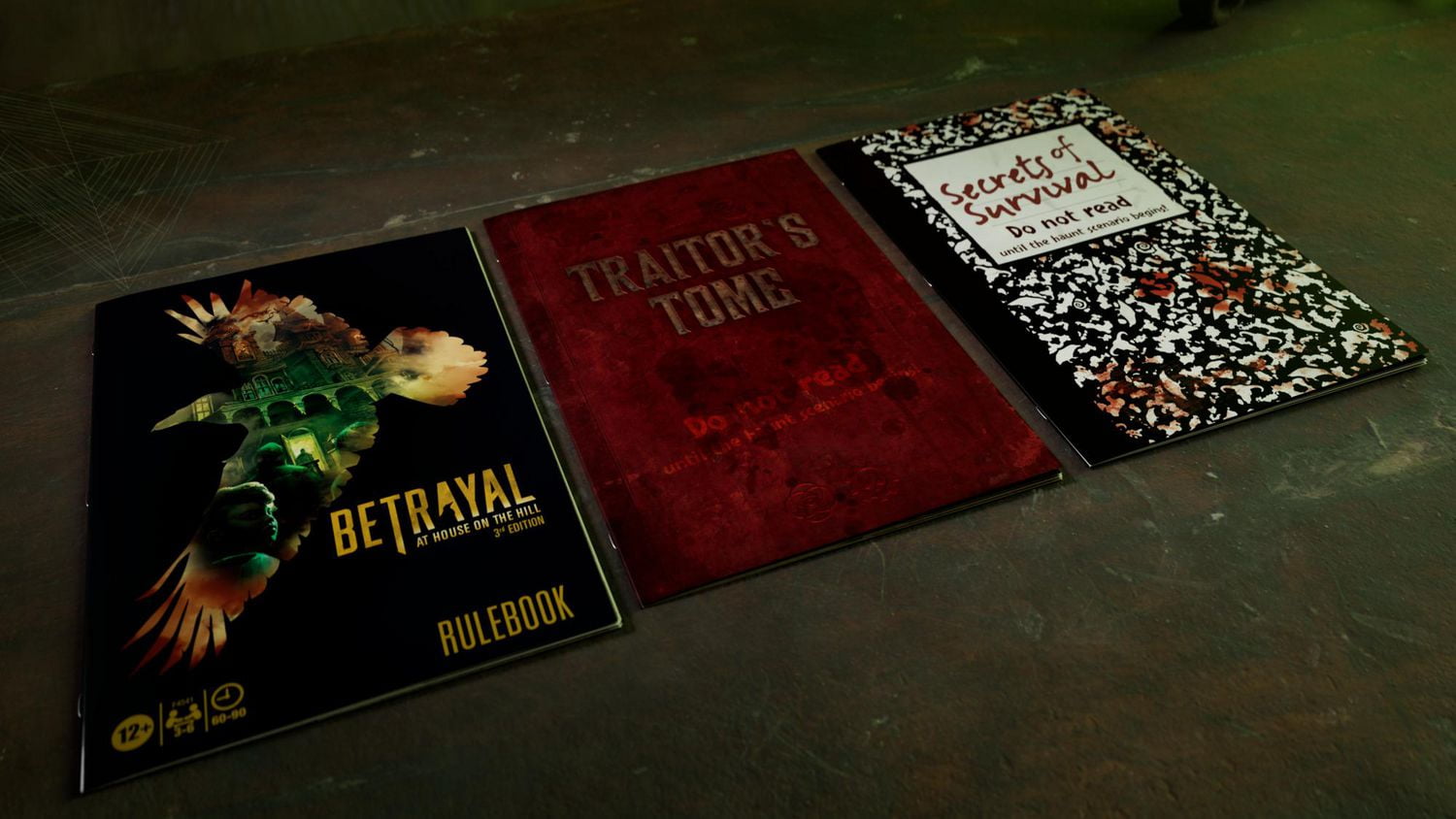 Avalon Hill Betrayal at the House on the Hill, jeu de plateau coopératif 3e édition, 50 scénarios effrayants, de 3 à 6 joueurs, dès 12 ans