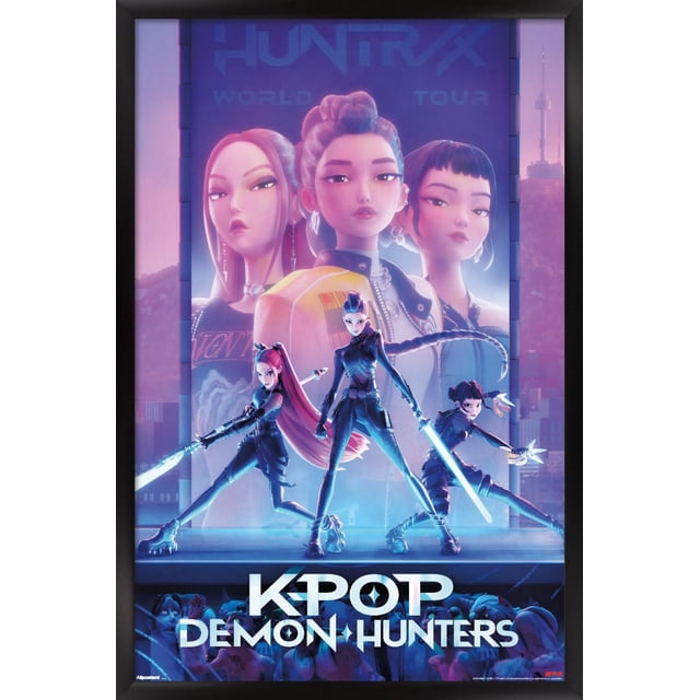 Netflix KPop Demon Hunters (2025) - Affiche Murale d'Une Feuille Représentant Trois Chasseuses de Démons Animées en poses d'Action avec des Épées Lumineuses et des Armes, Située devant un Grand Panneau d'Affichage Numérique Présentant des portraits Stylisés et un Paysage Urbain, Encadrée en Noir avec une Finition Satinée, Convient à la Déco Maison Ou à la Décoration d'Événements à Thème.