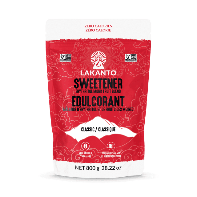 Lakanto Édulcorant Classique au Fruit du Moine avec Érythritol dans une Pochette Rouge Refermable de 800 G. l'Emballage Présente un Texte Noir et Blanc Audacieux, Mettant en Valeur Ses Propriétés Zéro Calorie, non-OGM et de Remplacement du Sucre. Convient à la Pâtisserie, à la Cuisine et à Divers Régimes comme le Céto et le Végane.