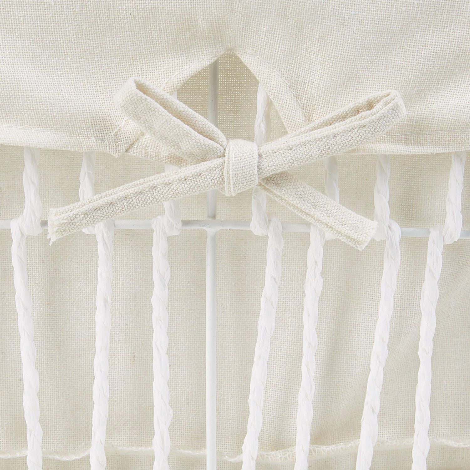 Hometrends Lined Rolled Paper Basket