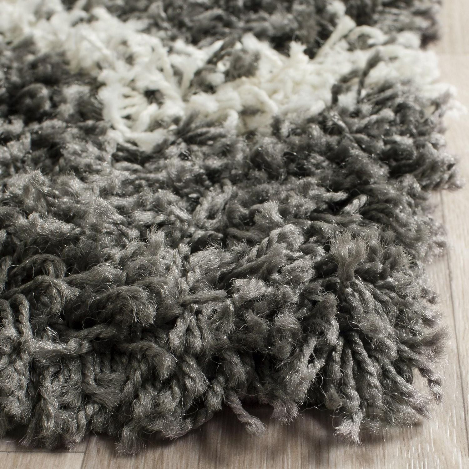 Safavieh Dallas Jerrie Tapis Géométrique Shag