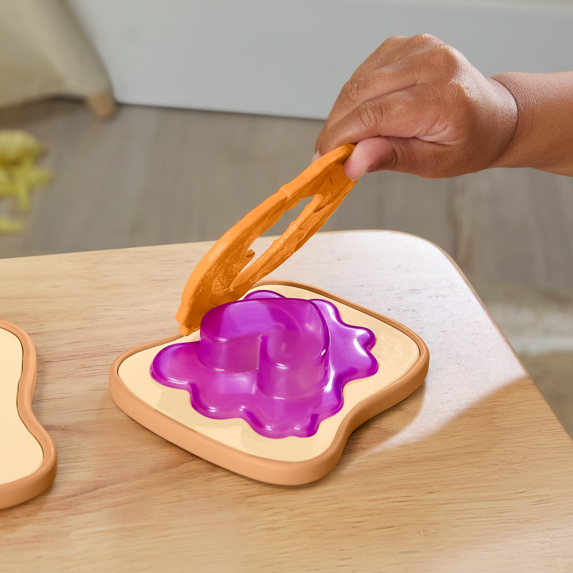 Fisher-Price-Friendship-Forest-Activity-Lunchbox,-Pretend-Food-Play-Toy-for-Toddlers,-9-Pieces---Walmart-Exclusive