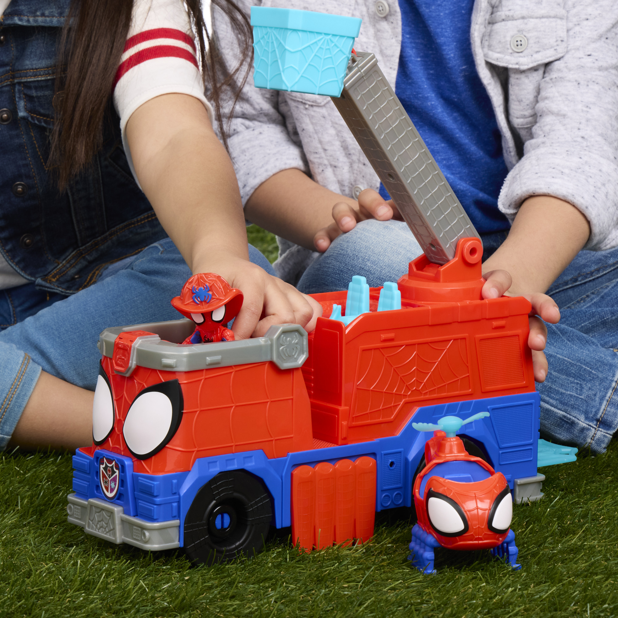 Marvel Spidey and his Amazing Friends Rescue-Webs Firetruck, Ages 3 and Up