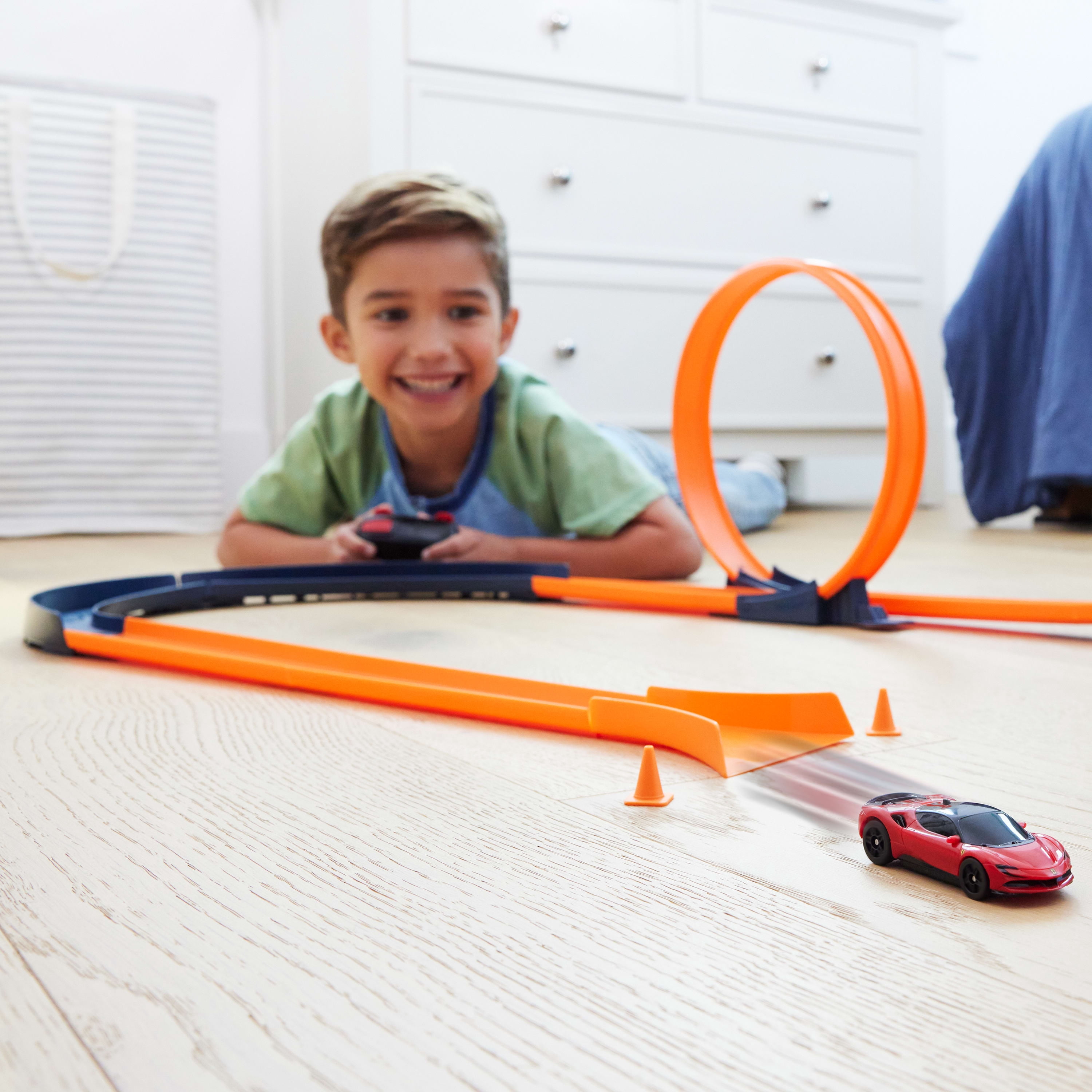 Hot Wheels-Voiture télécommandée Ferrari SF90 Stradale Assetto Fiorano