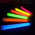 thumbnail image 4 of Decodeary Bâton Lumineux en Plastique Portable Coloré Extérieur Camping Randonnée Urgence Fête Scène Performance Bâtons Lumineux avec Cintre Violet 1 Ensemble, 4 of 6