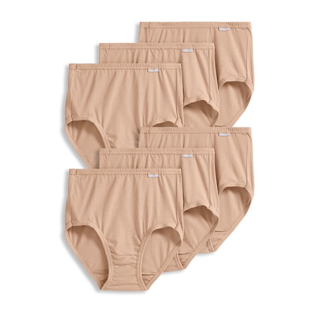 Jockey Culotte Elance pour Femmes - Lot de 6 Présentant des Culottes Taille Haute à Couverture Complète dans un Ton beige Neutre. Fabriquée en Coton Peigné 100 % Filé à l'Anneau pour une Sensation Douce et Respirante. Comprend une Ceinture Recouverte de Tissu Doux et des Ouvertures pour les Jambes pour un Confort Accru, avec un Gousset 100 % Coton. Conçue pour un Ajustement Naturel de la Taille et Lavable à la machine pour un Entretien Facile.