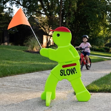 Step2 Kid Alert! V.W.S. Safety Sign, Kids at Play Signage for Neighborhoods, 32-Inch Tall Reflective Caution Sign with Warning Flag