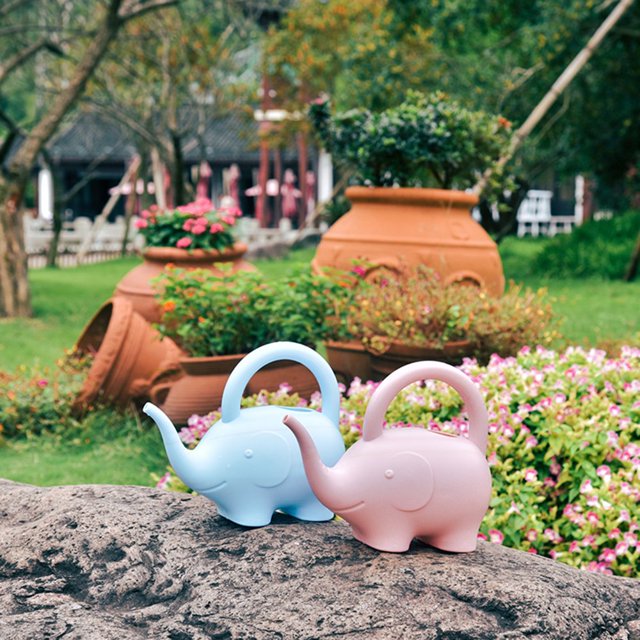 Water Can Anti-slid Handle Cute Plastic Creative Elephant Shape Water Pot for Garden Green 2 One Size