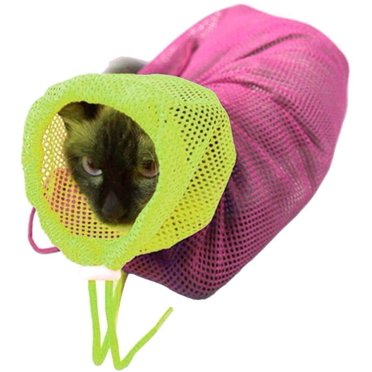 Cat Bath Bag for Pets, Scratch-Resistant Grooming Bag, Adjustable, Mesh, Restraint, Claw Cutting Bag for Cats and Kittens (Red)