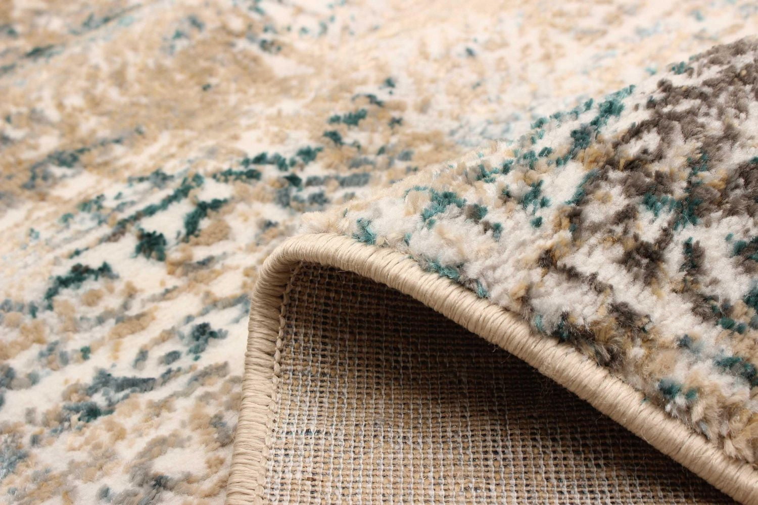 ECARPET Zoe Traditional Area Rug for living room, bedroom, dining entrance, hallway and more.