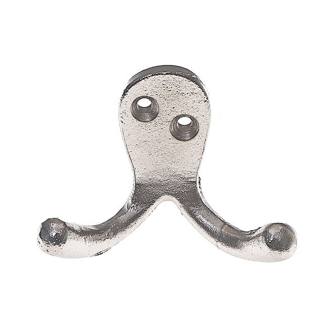 Crochet en Fer à Double Griffe Nickel - Ensemble de 3 Montrant une Vue avant Gros Plan d'Un Crochet en Métal Fini Nickel avec Deux Griffes Arrondies et Deux Trous de Montage, Conçu pour Organiser Manteaux, Serviettes, Sacs et Clés dans les Garde-Robes, les Entrées Ou les Bureaux.