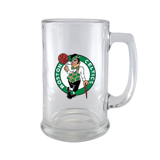 Chope de Bière en Verre Transparent 15OZ Officiellement Licenciée NBA Celtics de Boston avec base Solide et Poignée à Prise Facile, Présentant le logo Celtics de Boston leprechaun en Vert et Blanc, Va au Lave-Vaisselle et Convient à la Bière, au soda, au Thé Glacé Ou aux cocktails.