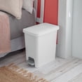 thumbnail image 4 of Sterilite Poubelle rectangulaire à pédale de 10 L, petite poubelle en plastique, ouverture mains libres, idéale pour la salle de bain, blanc, 4 of 8