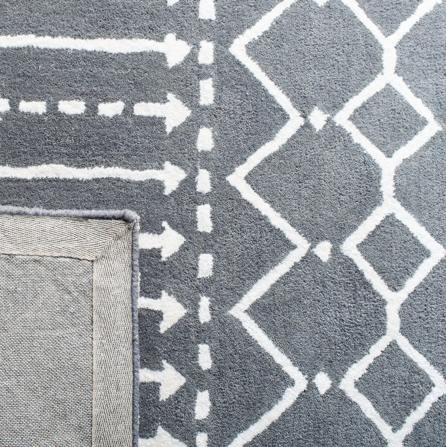 Safavieh Himalaya Darin Geometric Area Rug
