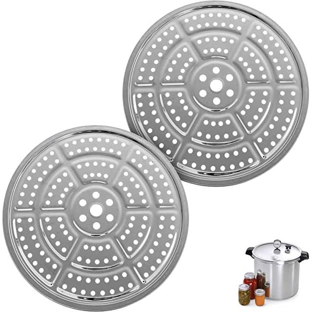 Namzi Lot de 2 Grilles de 11 Pouces pour Autocuiseur/stérilisateur à Pression en Acier Inoxydable durable, Idéal pour les Pots de Mise en Conserve en les Gardant hors du Fond de l'Autocuiseur. Compatible avec Presto, All-American et Autres Grands Autocuiseurs. Comprend Deux Grilles de Mise en Conserve Perforées avec un design Circulaire, Présentées à Côté d'Un Autocuiseur et de Pots en Conserve.