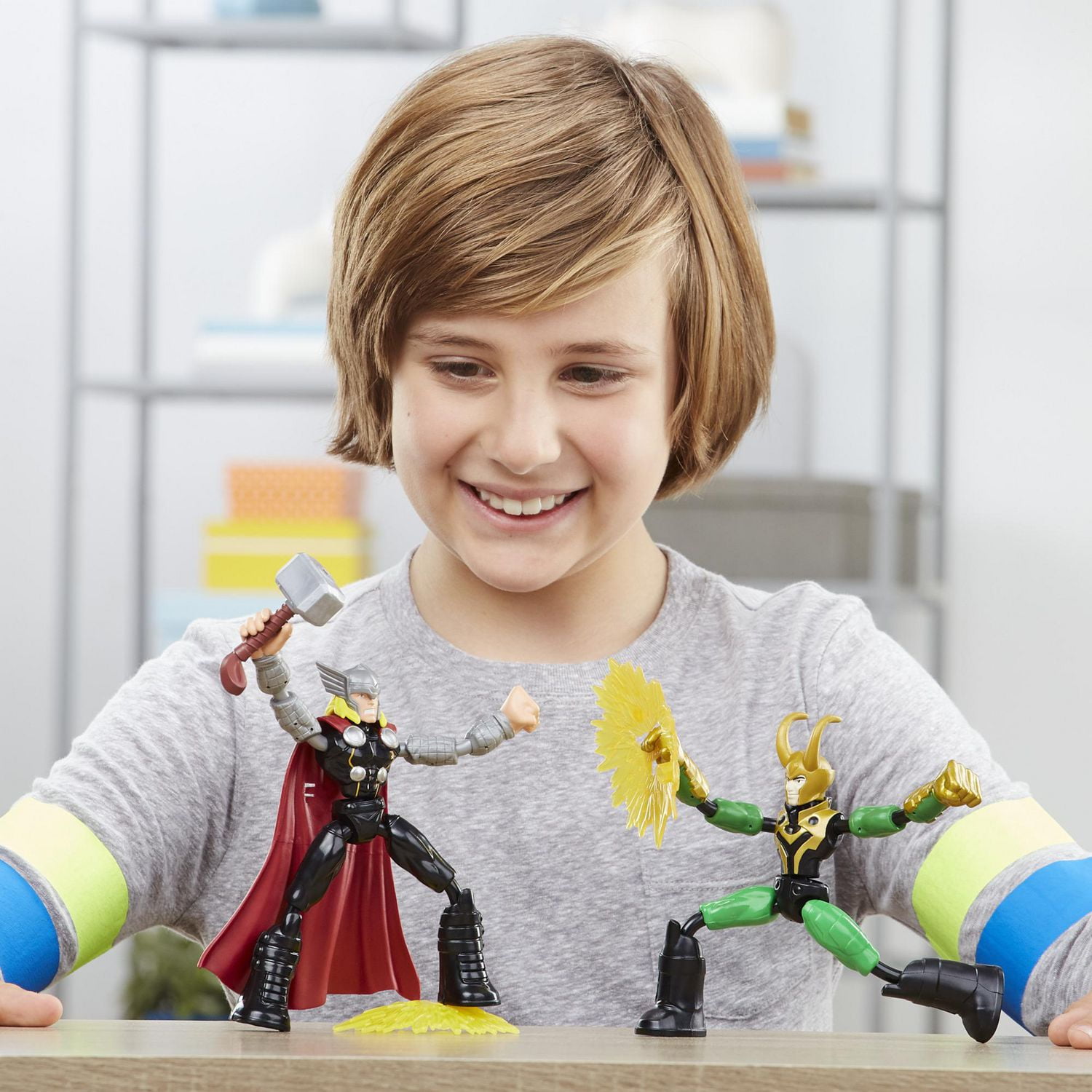 Marvel Avengers Bend and Flex, figurines flexibles Thor Vs. Loki de 15 cm, inclut 2 accessoires, à partir de 4 ans