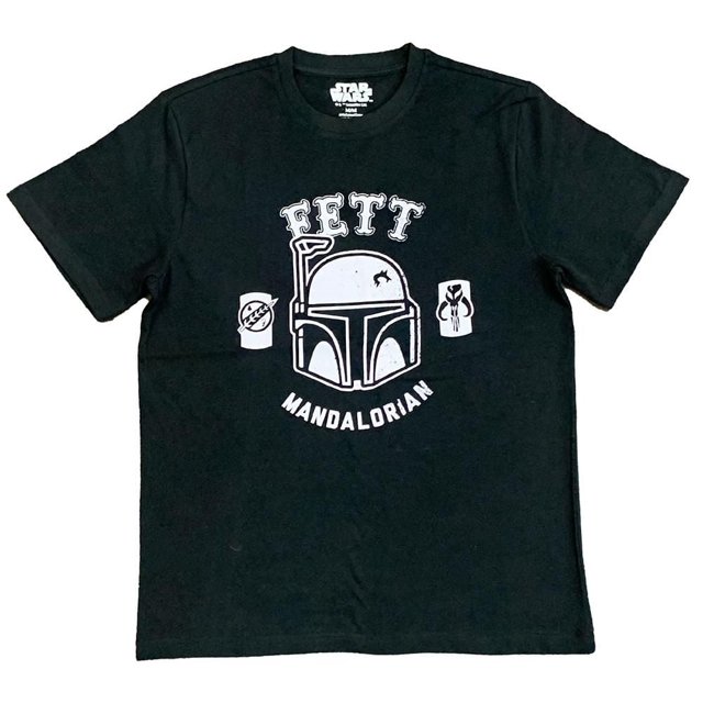 Men's licensed Star Wars t shirt.