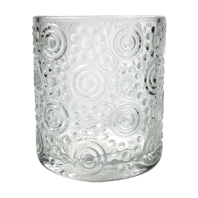 Porte-bougie Rond en Verre (Cercles) - Ensemble de 4 Vues Orientées vers l'Avant de Quatre Porte-Bougies Ronds en Verre avec Oeuvre Circulaire sur Chaque Pièce, silhouette Ronde en Verre, dimensions 2,9 L x 2,9 L x 3,15 H, Regroupés sur un Plateau Neutre, Convenant à la Décoration de table à Manger Ou de table Basse et comme Petits accents de Plateau.