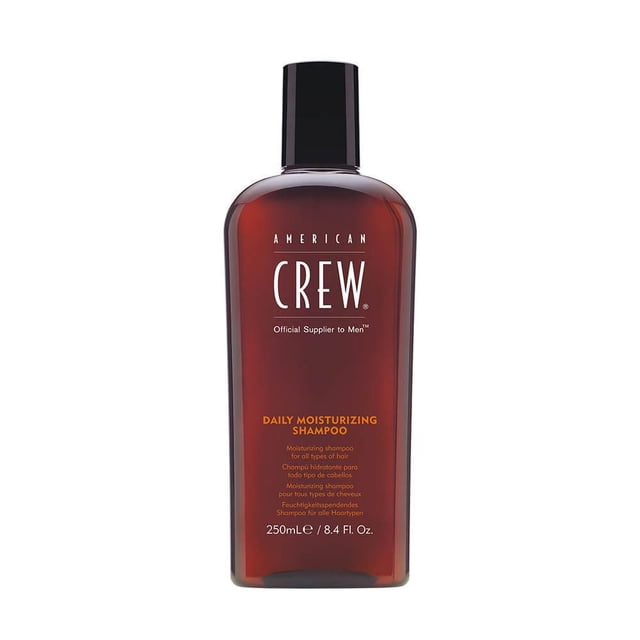 American Crew Shampoing Hydratant Quotidien en Bouteille en Plastique Ambre de 250 ml (8,4 fl oz) avec Bouchon à Rabat Noir, Conçu pour Nettoyer, Hydrater et Adoucir Tous les types de Cheveux Tout en Équilibrant l'Hydratation du Cuir Chevelu pour un Soin Quotidien.